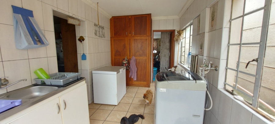 4 Bedroom Property for Sale in Albertinia Western Cape